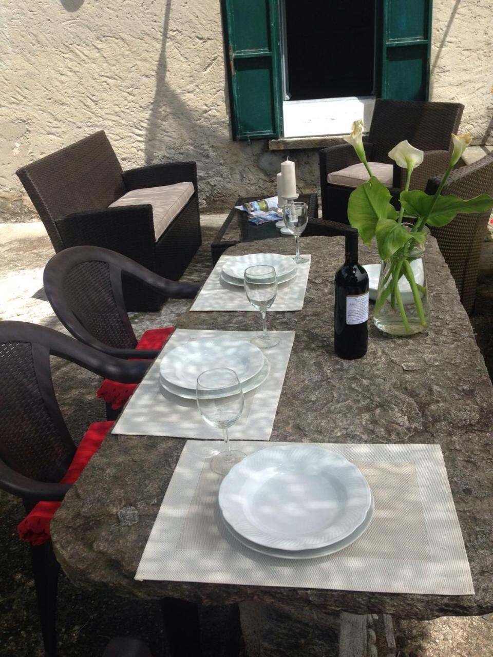 Residenza Le Camelie Διαμέρισμα Oggebio Εξωτερικό φωτογραφία